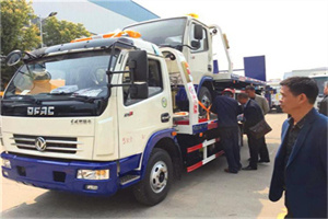 迁安汽车道路救援拖车价格